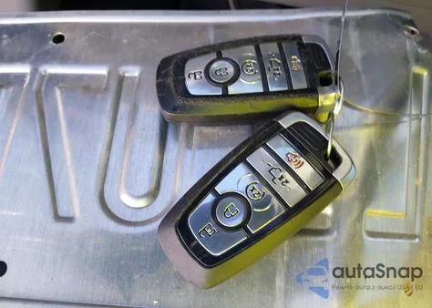 2022 Ford F-150 Limited from USA, damaged, VIN 1FTFW1E86NFB60482